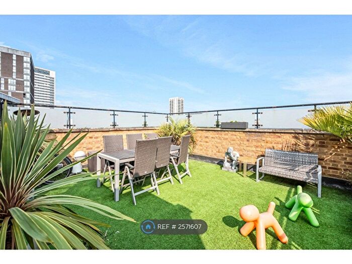 2 Bedroom Flat To Rent In Rufford Street, London, N1