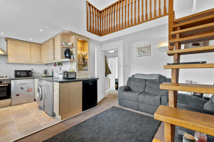 1 Bedroom Apartment To Rent In Ewell Road, Surbiton, KT6