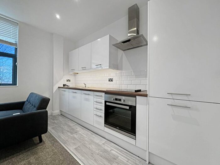 Studio To Rent In Fairway Court, Elland Road, Leeds, LS11