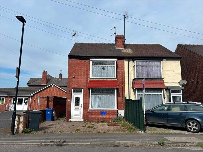 3 Bedroom Semi-Detached House To Rent In Grove Avenue, Doncaster, DN5