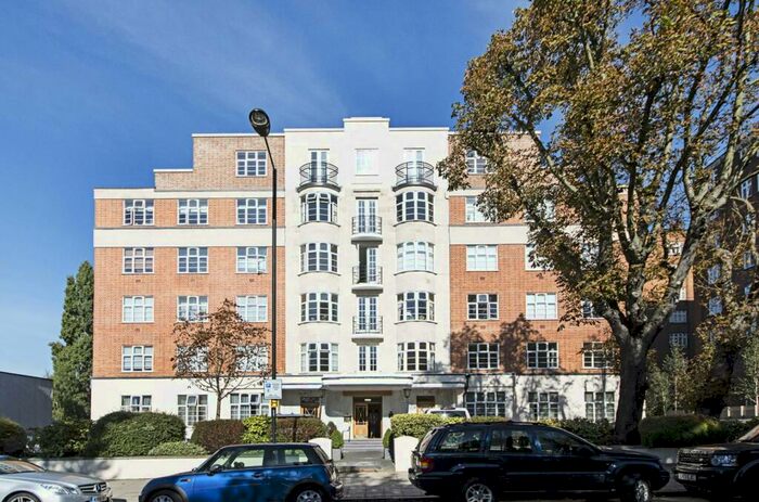 2 Bedroom Flat To Rent In Hall Road, St John's Wood, London, NW8