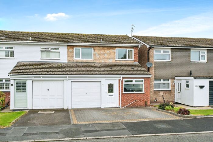 3 Bedroom Semi-Detached House For Sale In Landseer Avenue, Warrington, WA4
