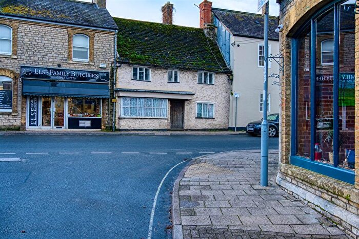 2 Bedroom Cottage For Sale In High Street, Stalbridge, Sturminster Newton, DT10