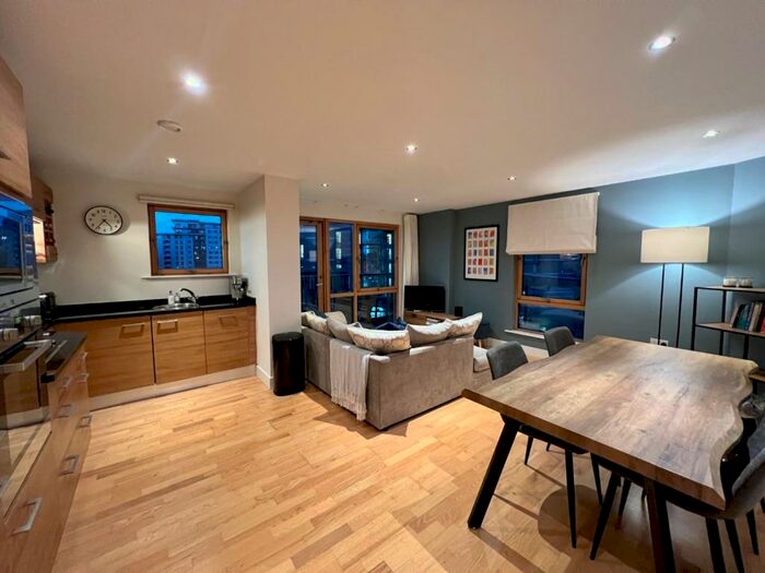 2 Bedroom House To Rent In MCClure House, The Boulevard, Leeds, LS10