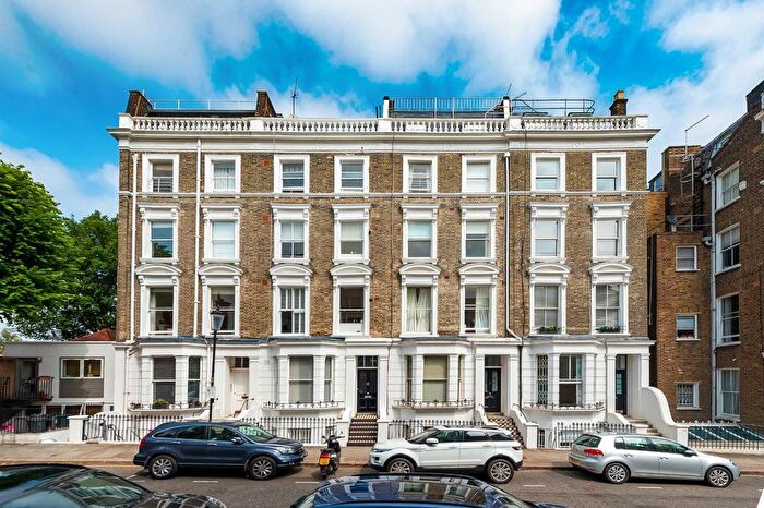 1 Bedroom Flat To Rent In Campden Hill Gardens, London, W8