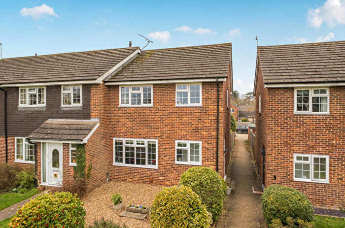 3 Bedroom Semi Detached House For Sale In Knox Green, Binfield, Bracknell, Berkshire, RG42