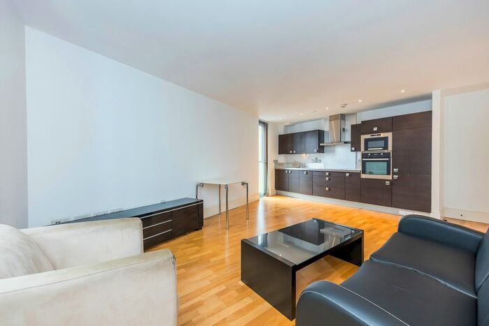 2 Bedroom Flat To Rent In Stadium Mews, London, N5