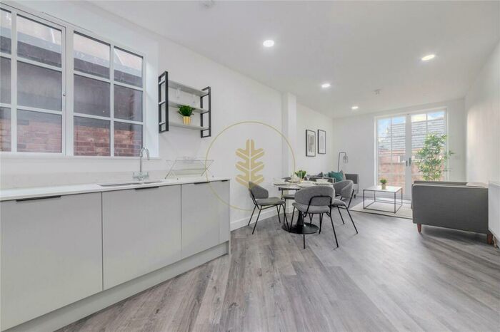 2 Bedroom House To Rent In Ashford Road, Cricklewood, London, NW2