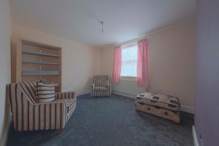 2 Bedroom Terraced House To Rent In Risborough Road, Maidenhead, SL6