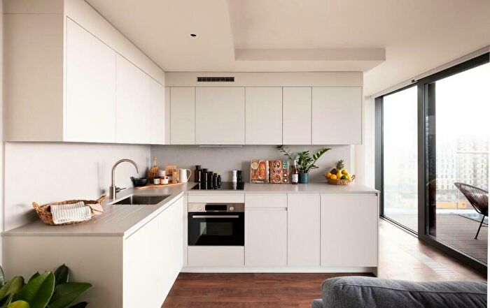 Studio To Rent In Victoria Way, Woking, Surrey, GU21