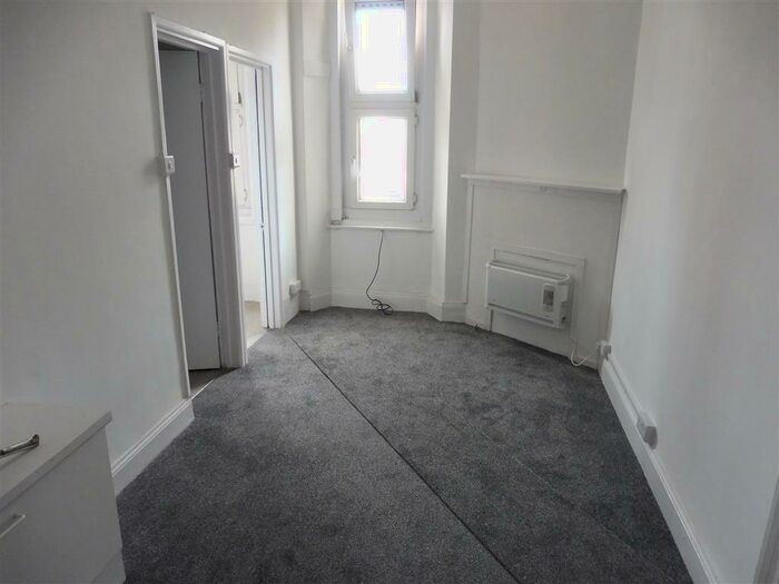 Studio To Rent In Stoke Road, Plymouth, PL1