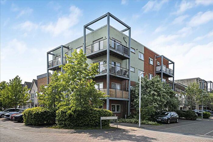 2 Bedroom Flat For Sale In Marsden Gardens, Dartford, DA1