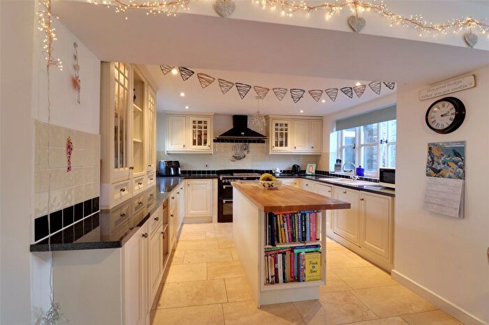 4 Bedroom End Of Terrace House For Sale In Castle Street, Great Torrington, Devon, EX38
