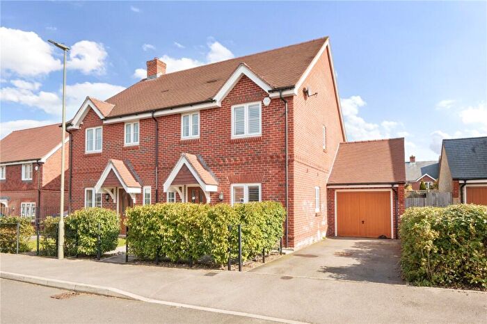3 Bedroom Semi-Detached House For Sale In Gardenia Drive, Wrecclesham, Farnham, Surrey, GU10