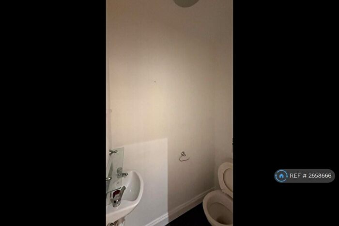 3 Bedroom End Of Terrace House To Rent In Thomas Lane Street, Coventry, CV6