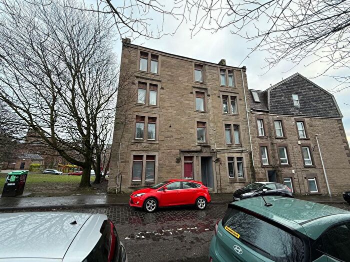 2 Bedroom Flat To Rent In Crescent Street, Dundee, DD4