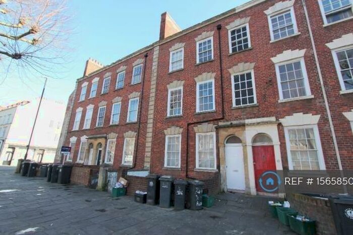 2 Bedroom Flat To Rent In Hotwell Road, Bristol, BS8