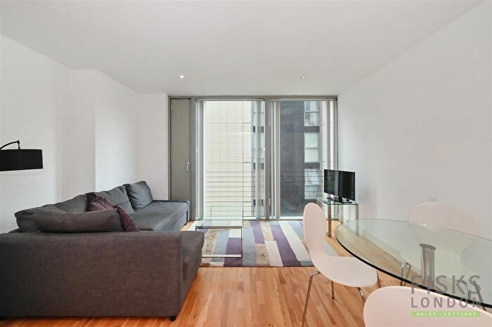 1 Bedroom Flat For Sale In Marsh Wall, London, E14