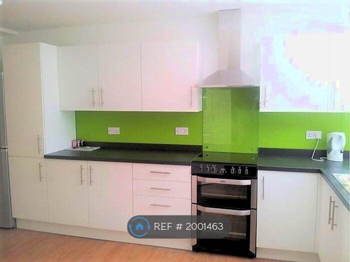 3 Bedroom Terraced House To Rent In Kilnsey Grove, Warwick, CV34