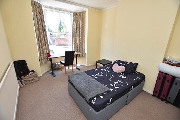 3 Bedroom Terraced House For Sale In Storer Road, Loughborough, LE11