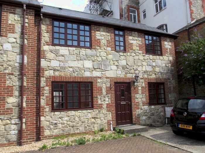 3 Bedroom House To Rent In Church Lane, Ryde, PO33