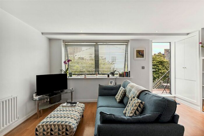1 Bedroom Flat To Rent In Barnsbury Grove, Holloway, N7