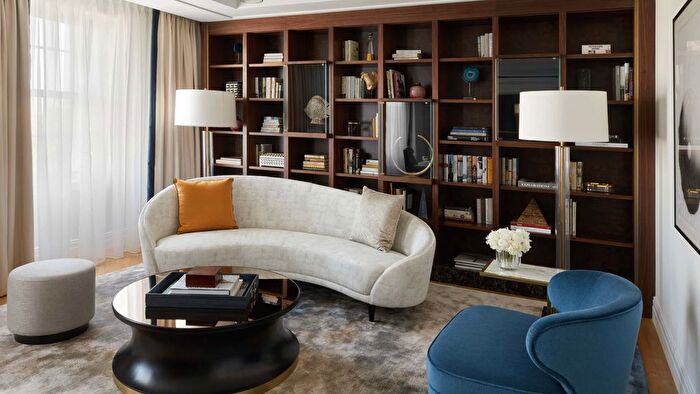 3 Bedroom Flat To Rent In London, EC3N