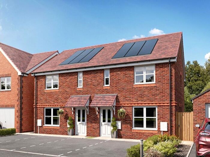 3 Bedroom Semi-Detached House For Sale In New Road, Swanmore, Southampton, Hampshire, SO32