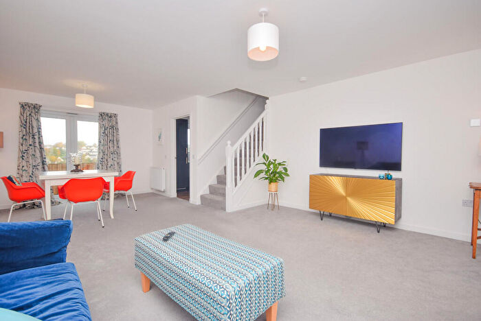 3 Bedroom Detached House For Sale In Brocks Road, Perth, PH2