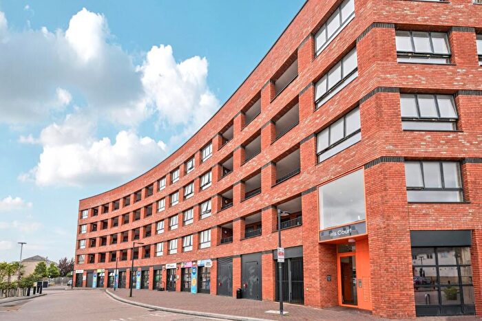 1 Bedroom Apartment For Sale In Thames Reach, Thamesmead, SE28