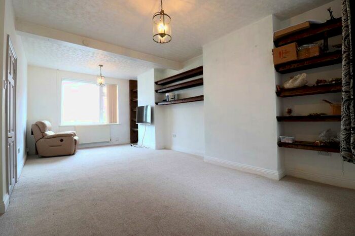 3 Bedroom Semi-Detached House To Rent In Melbourne Street West, Gloucester, GL1