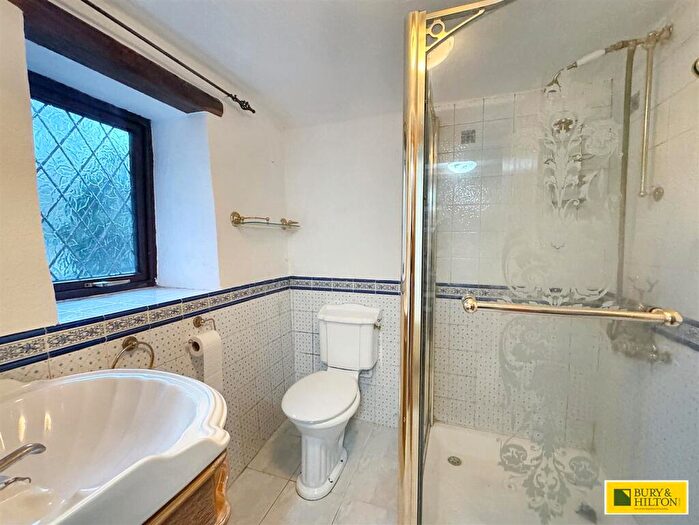 2 Bedroom Detached House For Sale In The Wash, Chapel-En-Le-Frith, High Peak, SK23