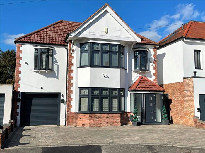 4 Bedroom Detached House For Sale In Emerson Drive, Hornchurch, Havering, RM11