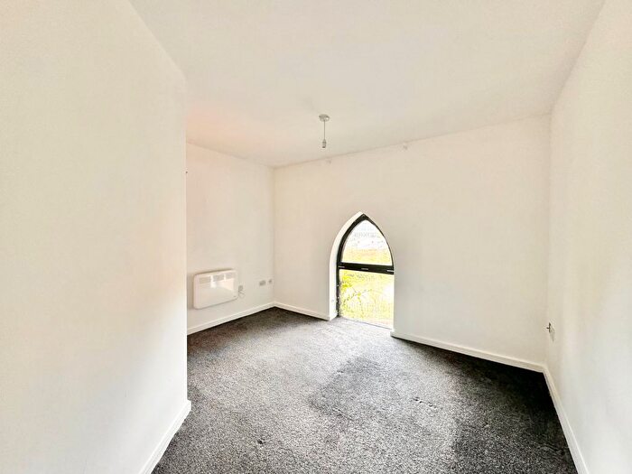 2 Bedroom Flat To Rent In Back Hamlet, Ipswich, IP3