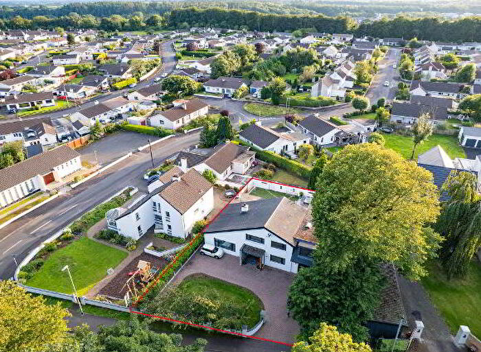 5 Bedroom Detached House For Sale In Mountsandel Road, Coleraine, BT52