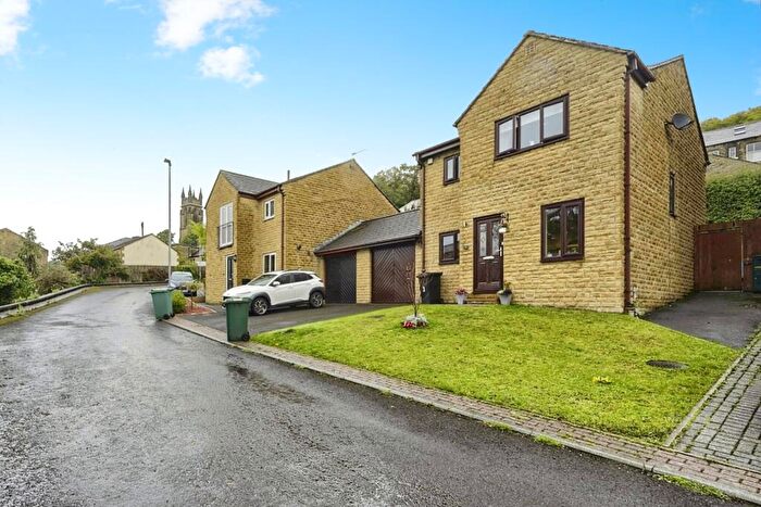3 Bedroom Link Detached House For Sale In St. Marks View, Longwood, Huddersfield, West Yorkshire, HD3