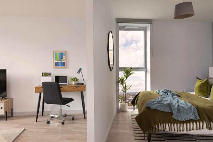 Apartment To Rent In Dockside, Edinburgh, EH6