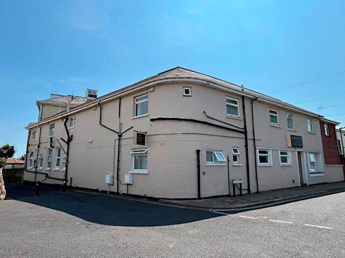 3 Bedroom Apartment To Rent In Park Road, Shanklin, PO37