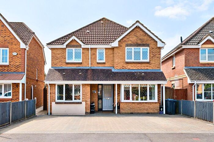 4 Bedroom Detached House For Sale In Camomile Drive, Ludgershall, Andover, SP11