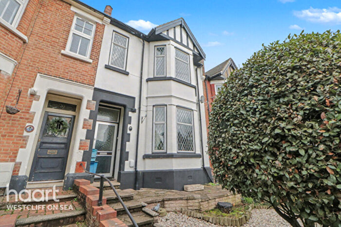 3 Bedroom Terraced House For Sale In Canewdon Road, Westcliff-On-Sea, SS0
