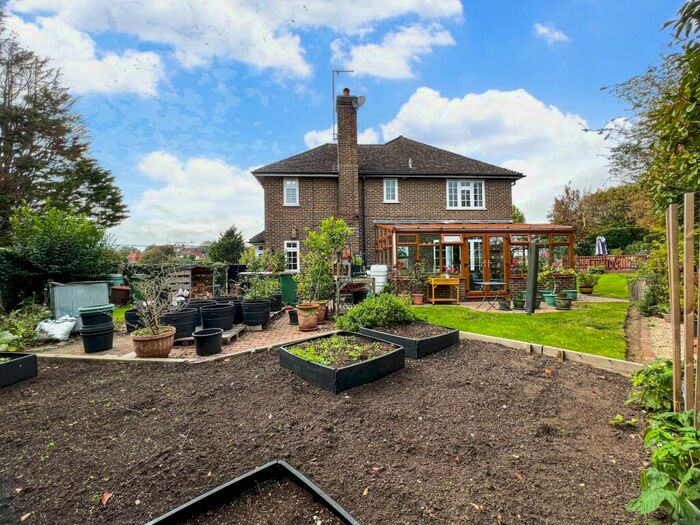 4 Bedroom Detached House For Sale In Castle Lane, Bramber, BN44