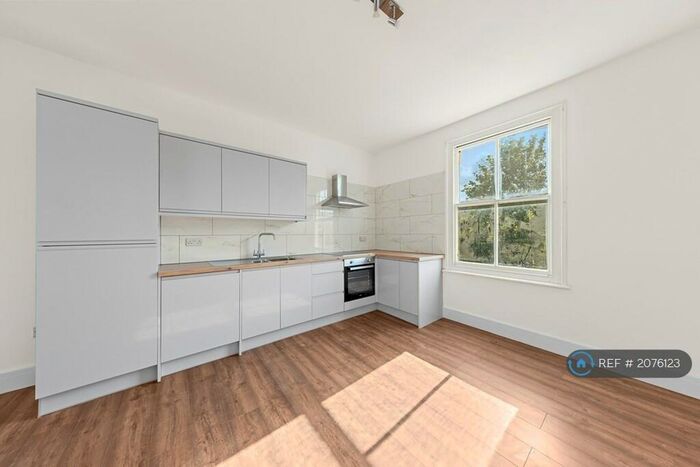 2 Bedroom Flat To Rent In Aldermans Drive, Peterborough, PE3