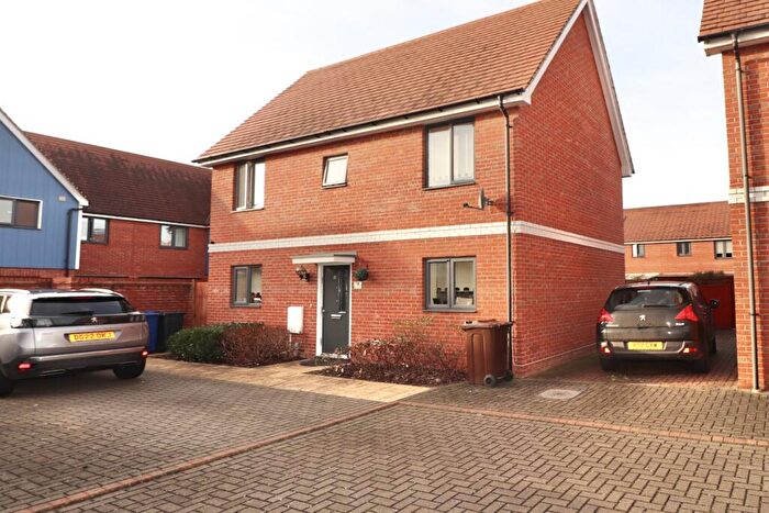 3 Bedroom House To Rent In Ayron Road, South Ockendon, RM15