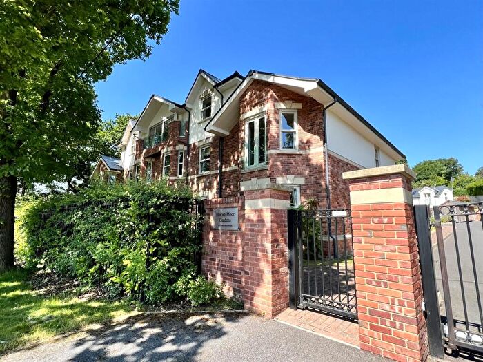 2 Bedroom Apartment To Rent In Totley Brook Road, Dore, Sheffield, S17