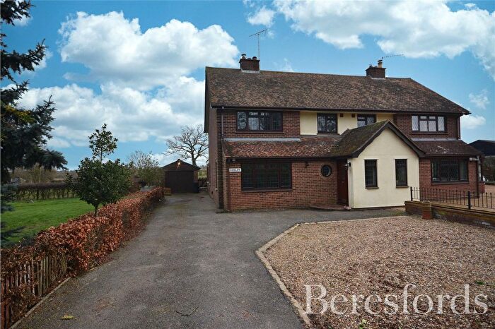 3 Bedroom Semi Detached House To Rent In Radley Green, Essex, CM4