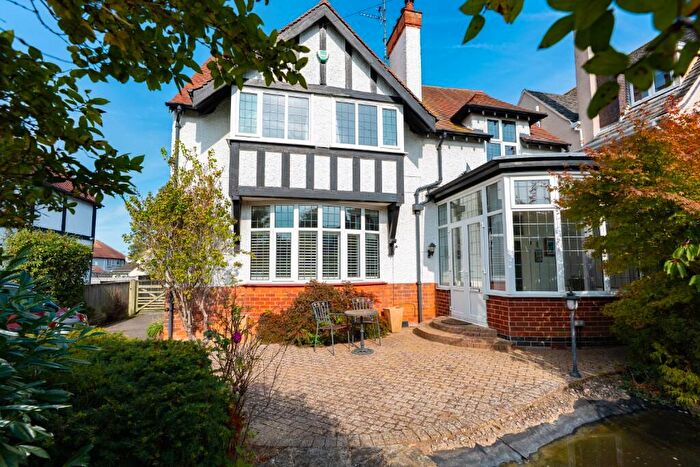 4 Bedroom Detached House For Sale In Shardeloes Road, Skegness, Lincolnshire, PE25