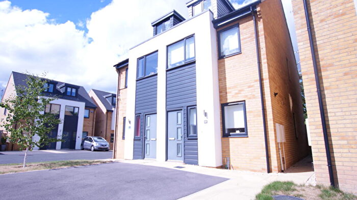 3 Bedroom Town House To Rent In Newdawn Place, Cheltenham, GL51