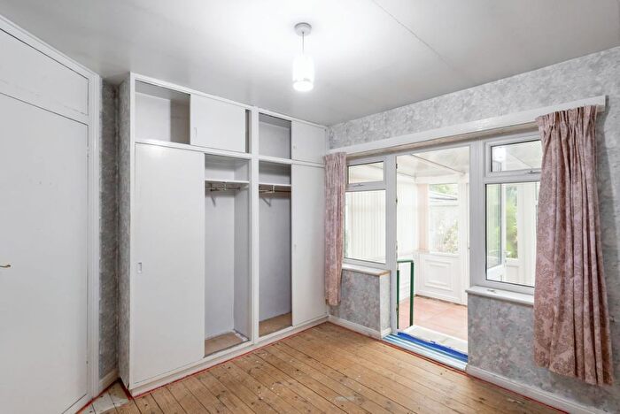 2 Bedroom Detached Bungalow For Sale In Ashley Park Road, York, YO31