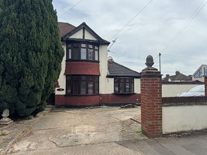 4 Bedroom Terraced House To Rent In City Way, Rochester, ME1