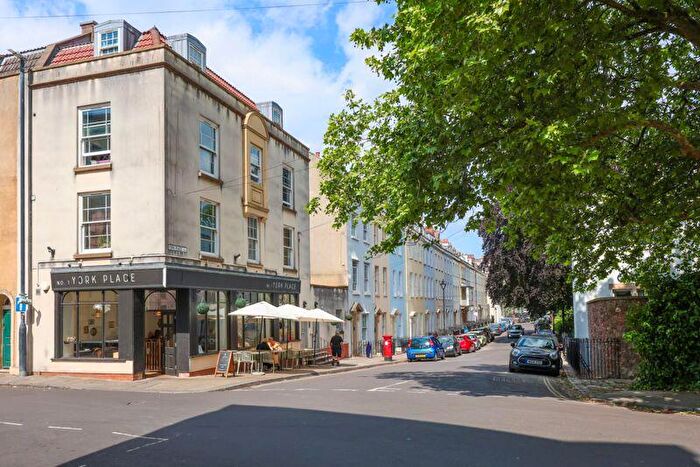 2 Bedroom Apartment For Sale In York Place | Clifton, BS8